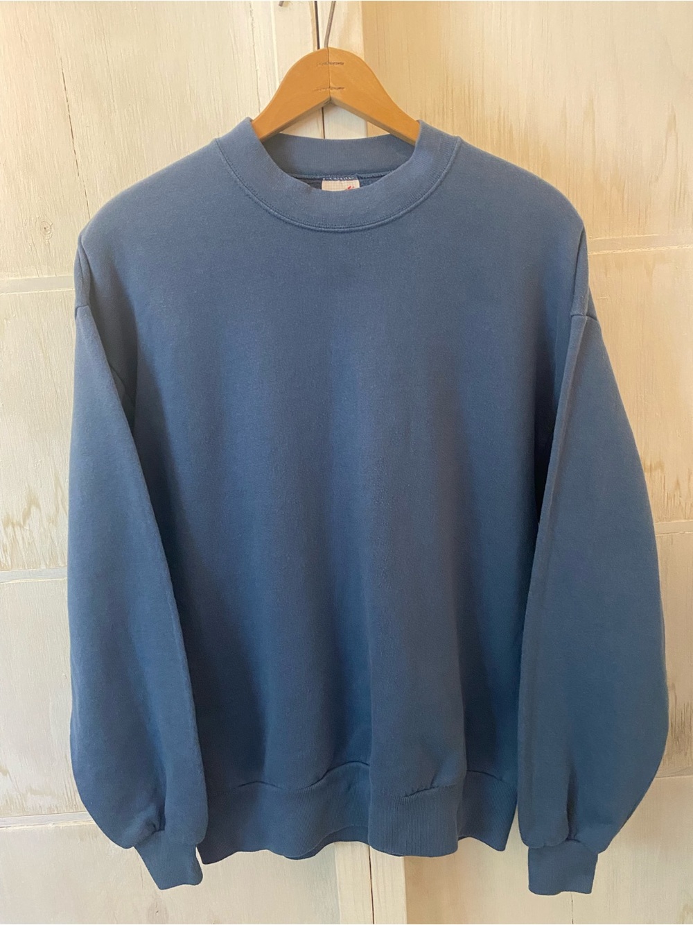 Jerzees Men's Crewneck Sweatshirt in Dusty Blue Vintage USA Made Large